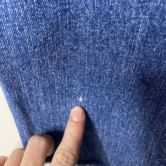 Old Navy Womens Sz 10 Distressed Boyfriend ankle jeans mid rise raw hem - Picture 15 of 15